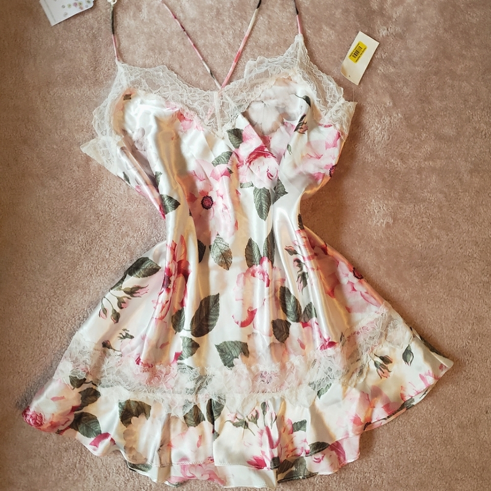 NWT In Bloom Floral Satin & Lace Nightie Size XL